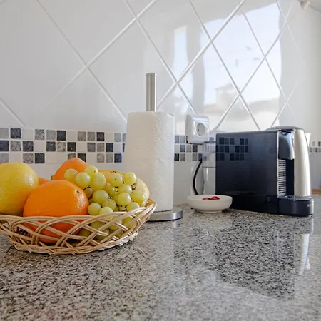 Old Town 2br 50m Ocean W/ Ac Wi-fi Parking Terrace Apartmán Albufeira