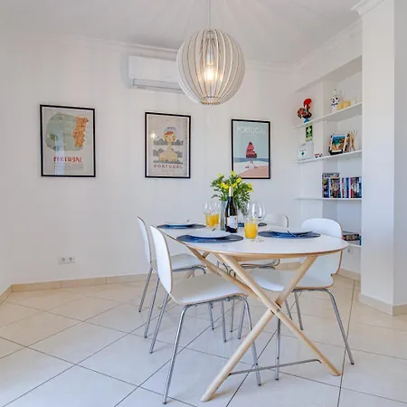 Old Town 2br 50m Ocean W/ Ac Wi-fi Parking Terrace * Albufeira