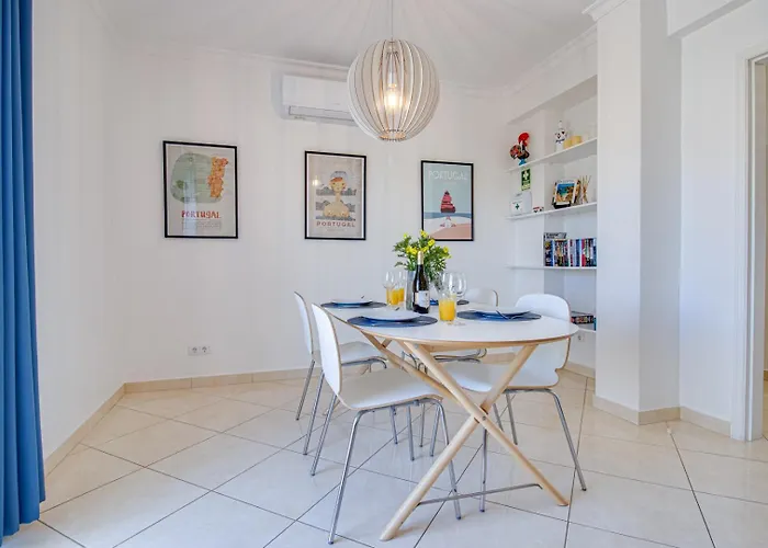 Old Town 2br 50m Ocean W/ Ac Wi-fi Parking Terrace * Albufeira