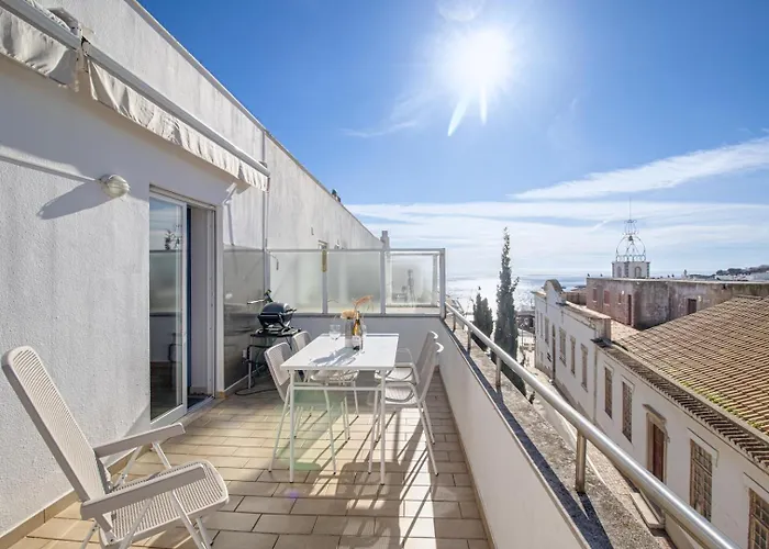 Old Town 2br 50m Ocean W/ Ac Wi-fi Parking Terrace Lägenhet *