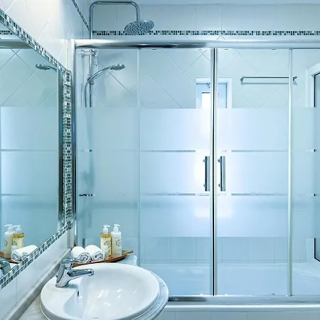 Old Town 2br 50m Ocean W/ Ac Wi-fi Parking Terrace