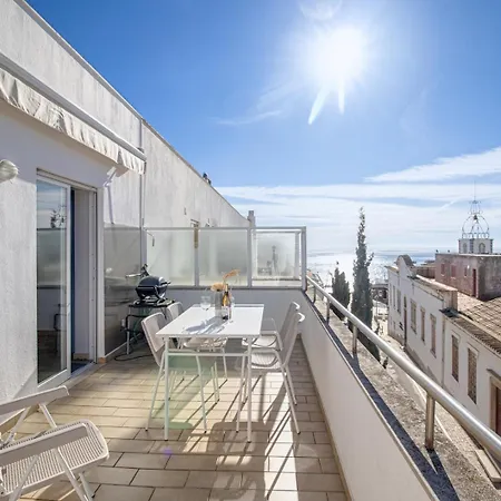 Old Town 2br 50m Ocean W/ Ac Wi-fi Parking Terrace Apartment *